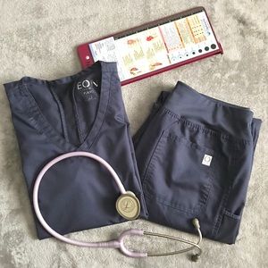 Eon - S Top / S Tall Yoga Pants - Navy Scrub Set